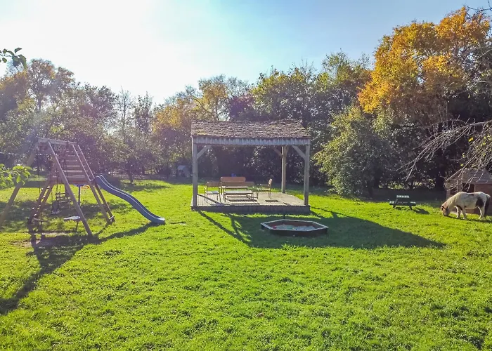 Casa de Férias La Garenciere - La Petite Maison